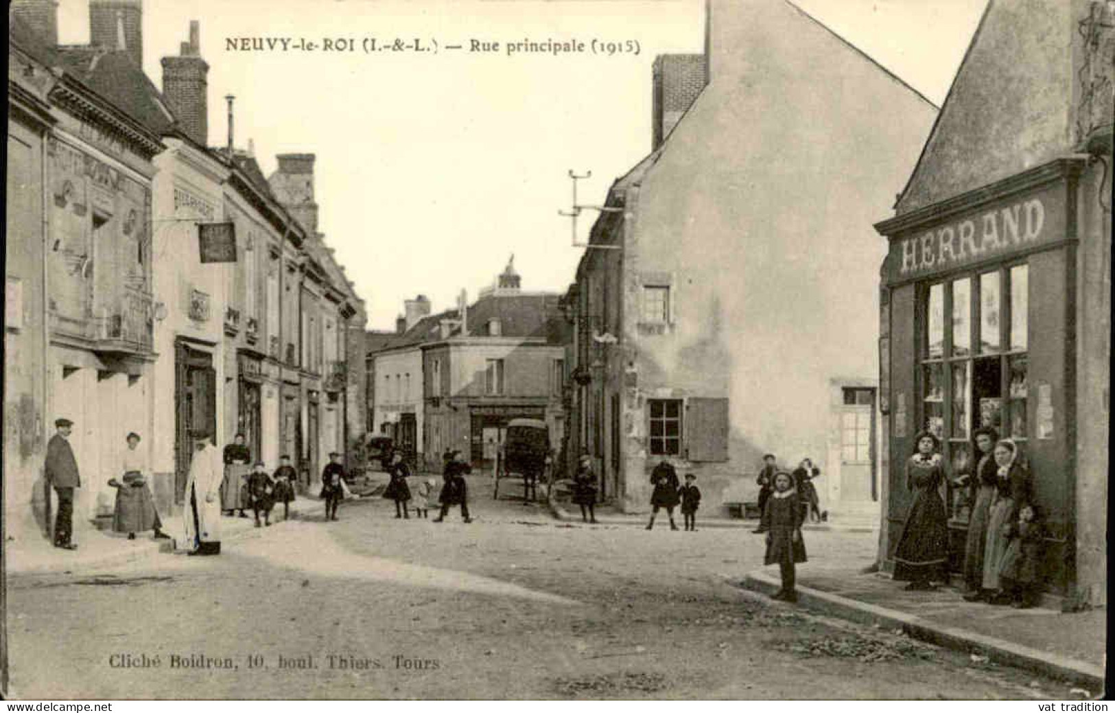 FRANCE - Carte Postale - Neuvy Le Roi - Rue Principale - L 152169 - Neuvy-le-Roi