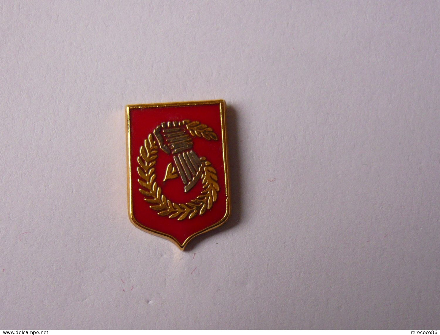 Pins ARMEE BLASON 6 EME DIVISION LEGERE BLINDEE PRESTIGE - Army