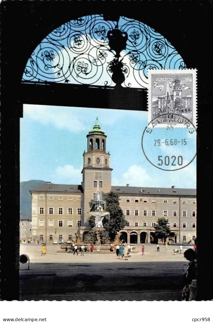 1968 .carte Maximum .autriche .102594 .residenzbrunnen Glockenspiel .cachet Salzburg . - Maximumkaarten