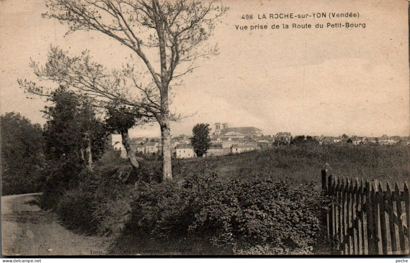 N°1635 W -cpa La Roche Sur Yon -vue Prise De La Route En Petit Bourg- - La Roche Sur Yon