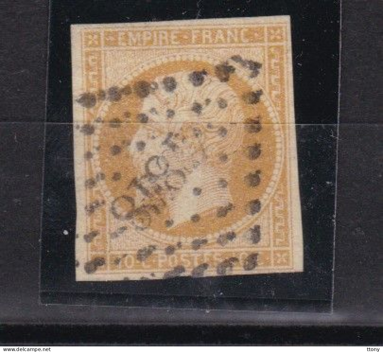10  timbres oblitérés Napoléon III  dentelé et non dentelé  lauré  variété