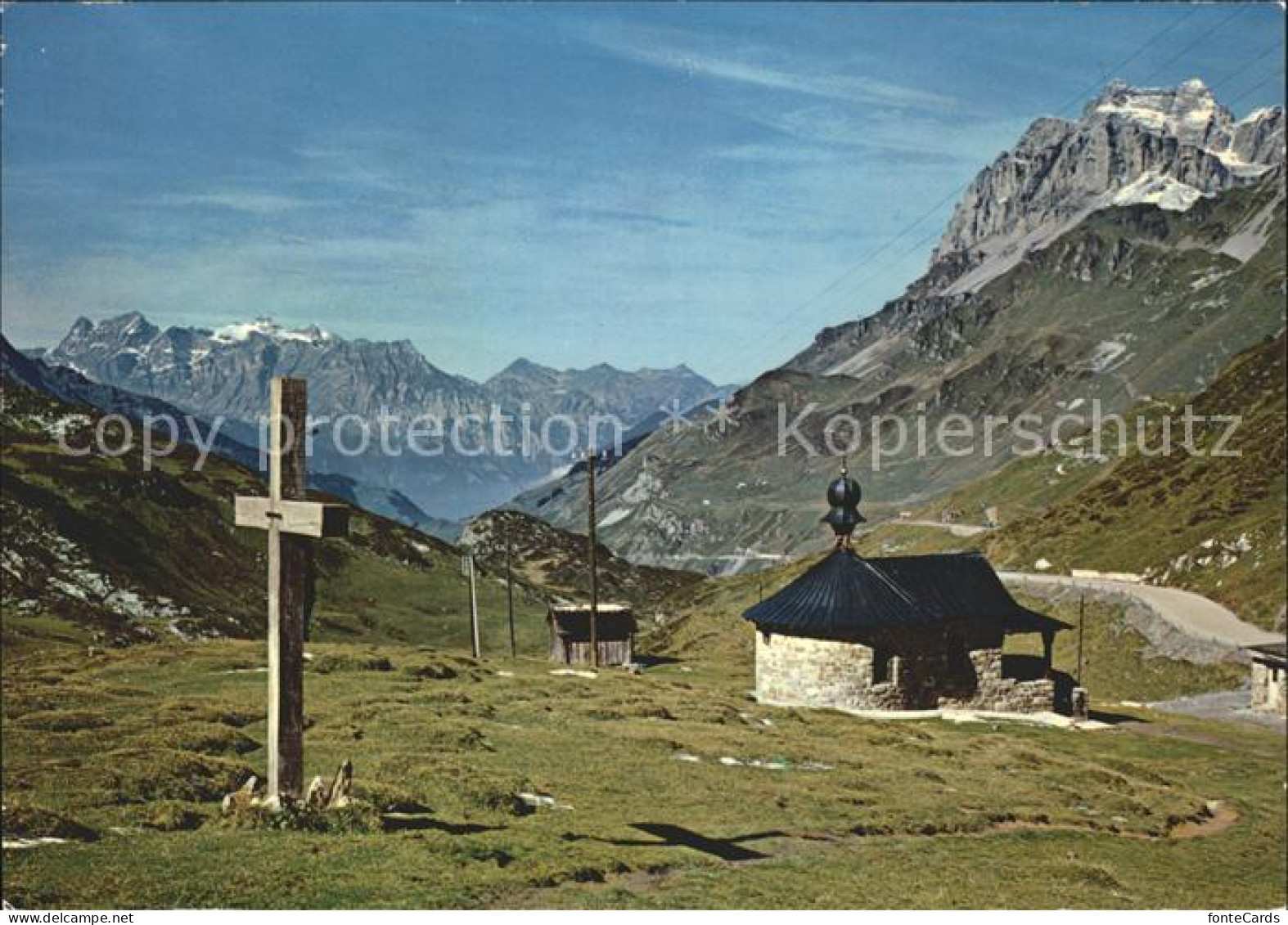 11852672 Klausenpass Passhoehe Mit Kapelle Und Schaechentaler Windgaelle Klausen - Autres & Non Classés