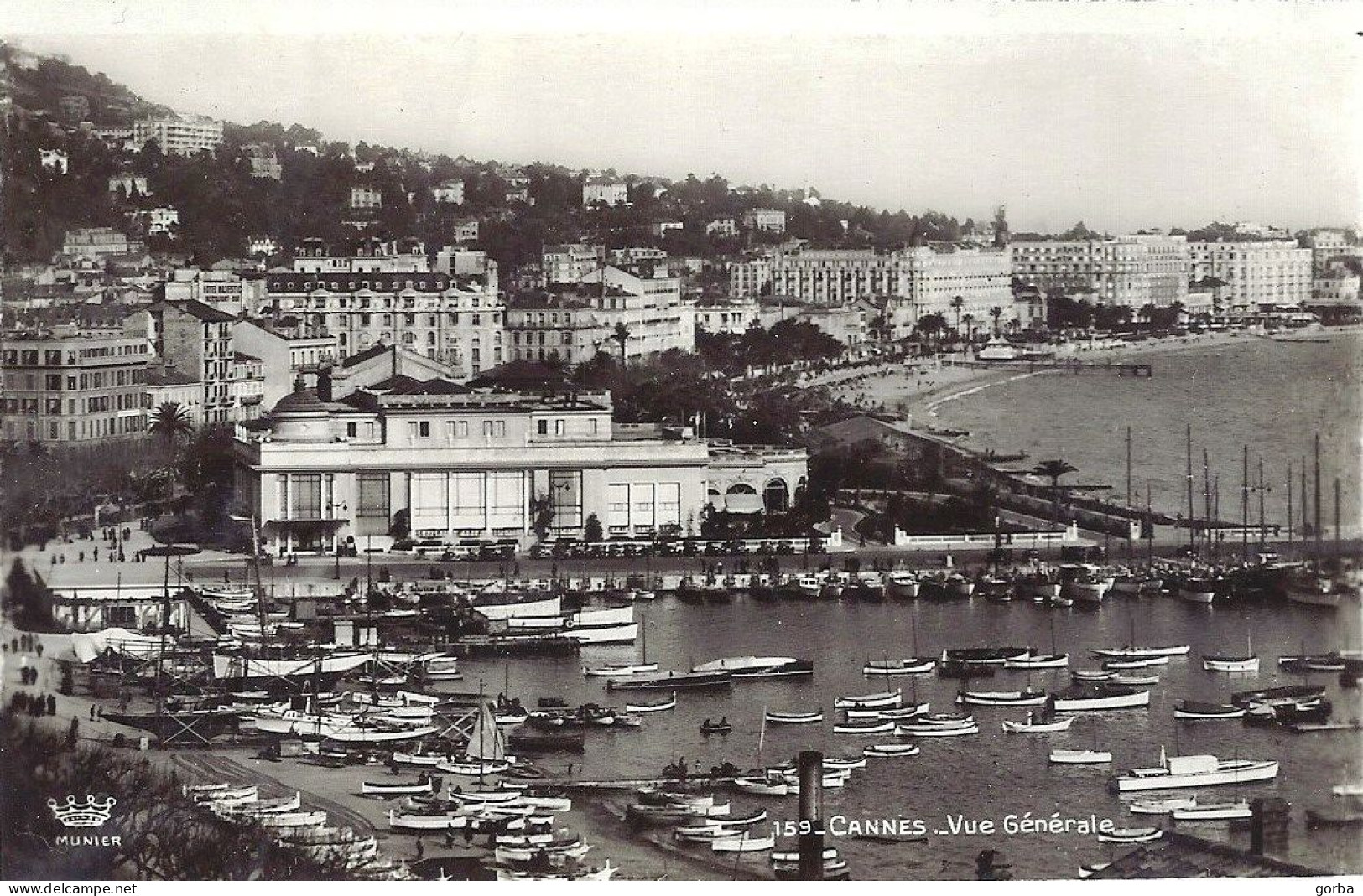 *CPA - 06 - CANNES - Vue Générale - Cannes