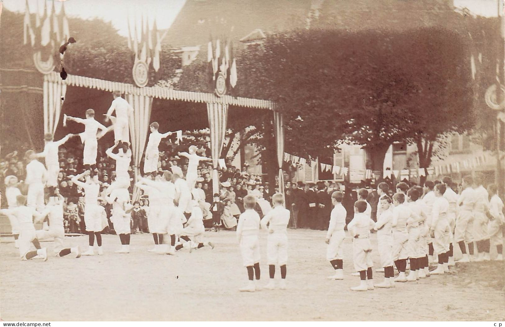 La Garenne Colombes - Fetes A La Garenne Colombes - Carte Photo  -  Ecoles - Gymnastique - CPA °J - La Garenne Colombes