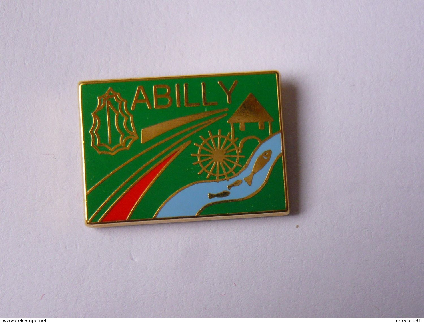 Pins VILLE ABILLY INDRE ET LOIRE 37 - Ciudades