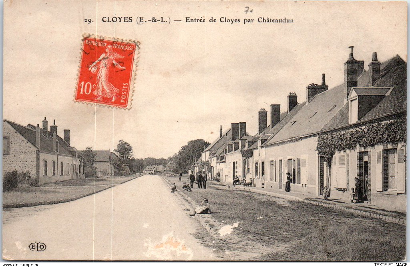 28 CLOYES -- Entree De Cloyes Par Chateaudun  - Cloyes-sur-le-Loir