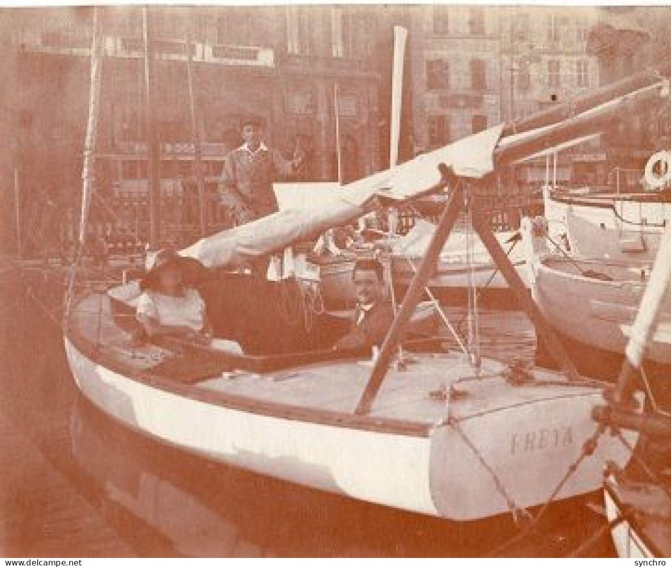 Photo  : Le Freya Au Port Format 9,5 X 8 - Old Port, Saint Victor, Le Panier