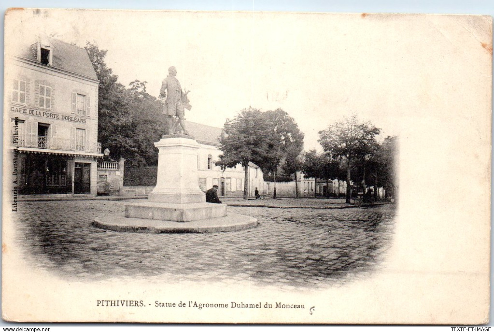 45 PITHIVIERS - Statue De Duhamel Du Monceau -  - Pithiviers