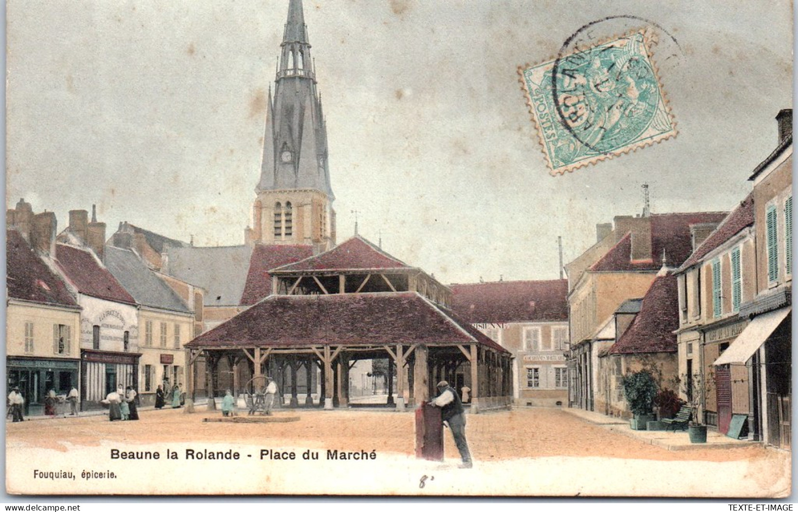 45 BEAUNE LA ROLANDE - La Place Du Marche. - Beaune-la-Rolande