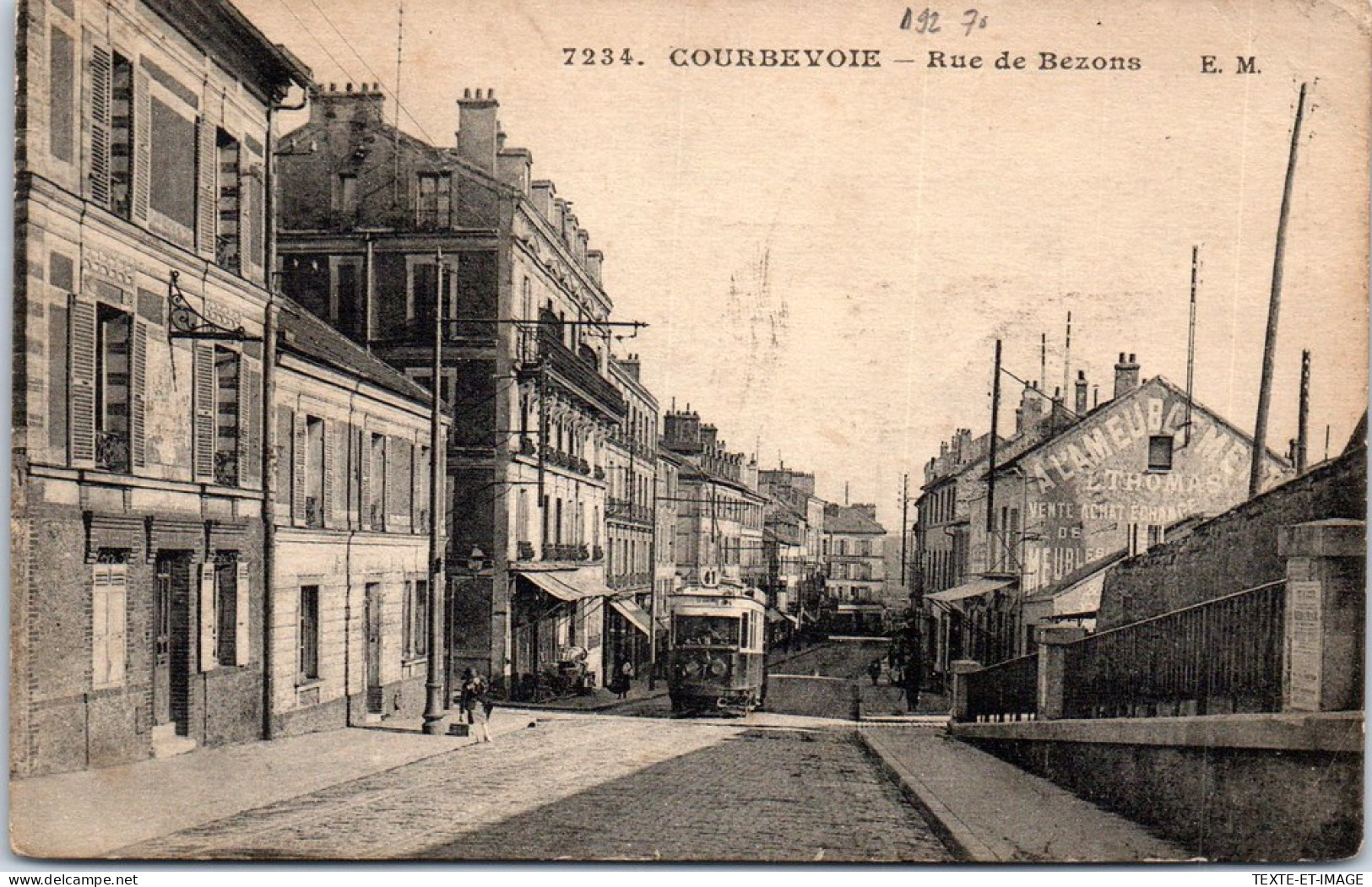 92 COURBEVOIE - Rue De Bezons. - Courbevoie