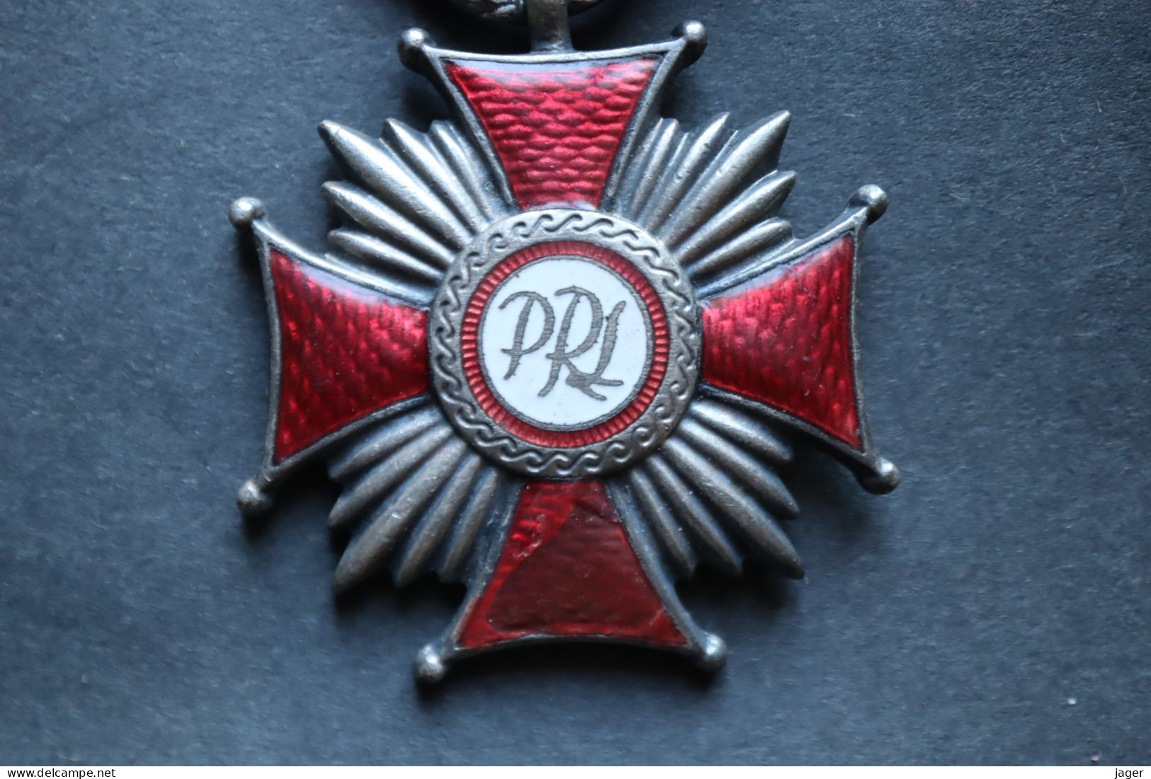 Medaille Pologne Poland  Croix Du Mérite  émaillée - Other & Unclassified