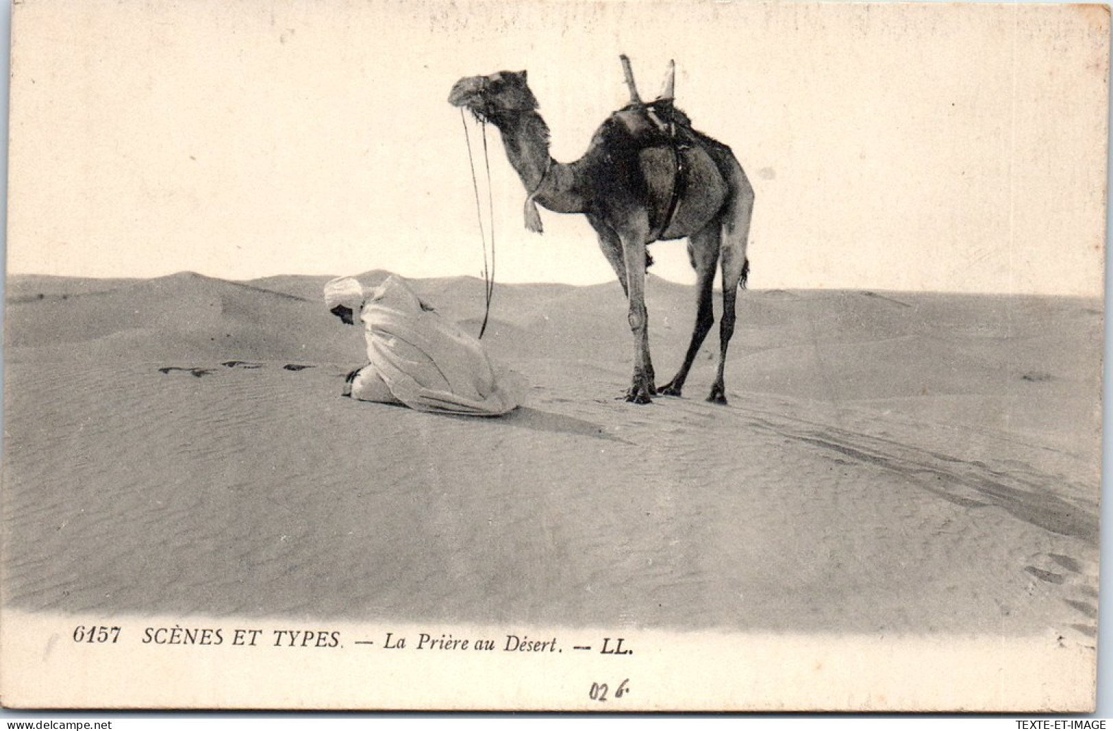 ALGERIE - Scenes Et Types, Priere Dans Le Desert. - Szenen