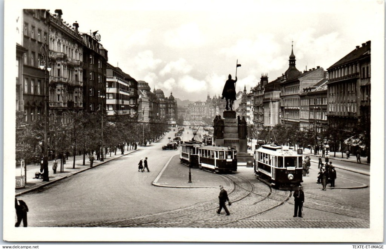 TCHEQUIE - PRAHA - Place Venceslas  - Tsjechië