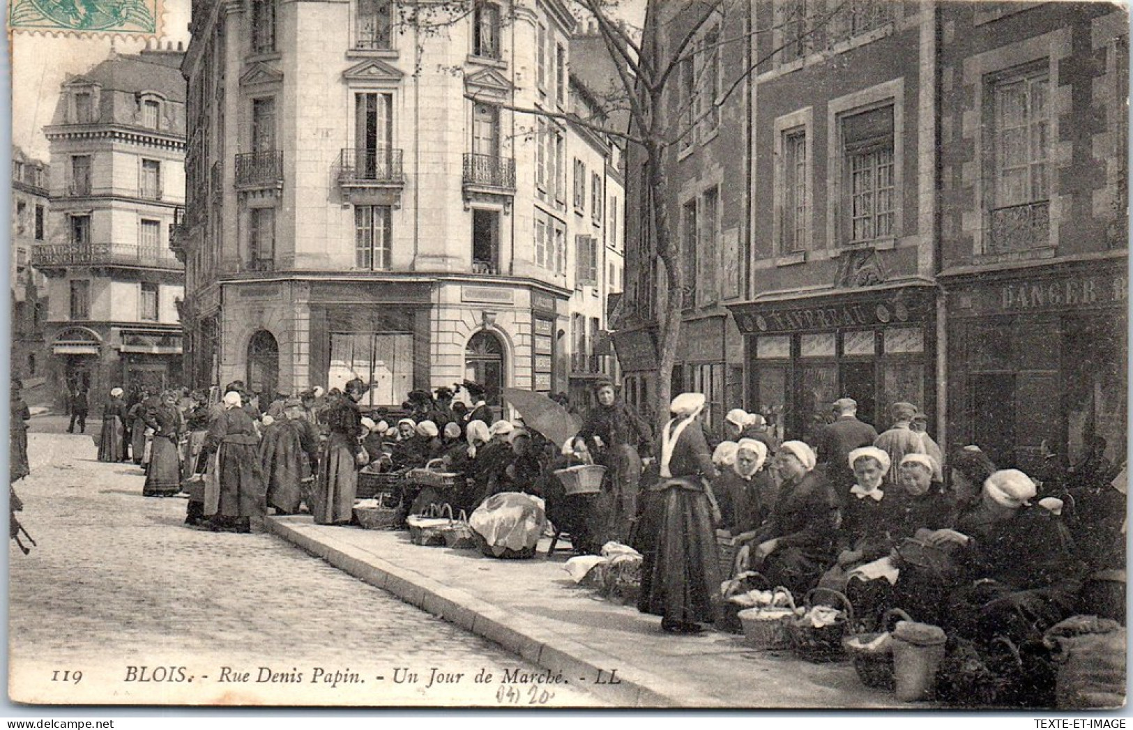 41 BLOIS - Rue Denis Papin - Un Jour De Marche  - Blois