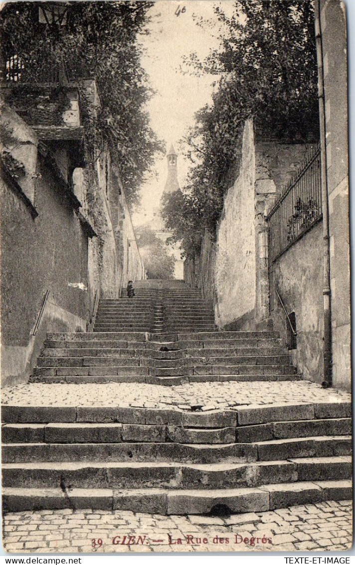 45 GIEN - Vue Des Escaliers De La Rue Des Degres - Gien