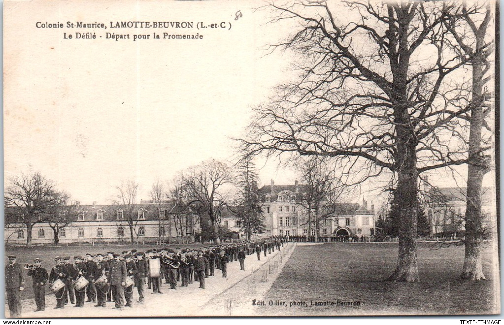 41 LAMOTTE BEUVRON - Colonie St Maurice, Depart Du Defile   - Lamotte Beuvron