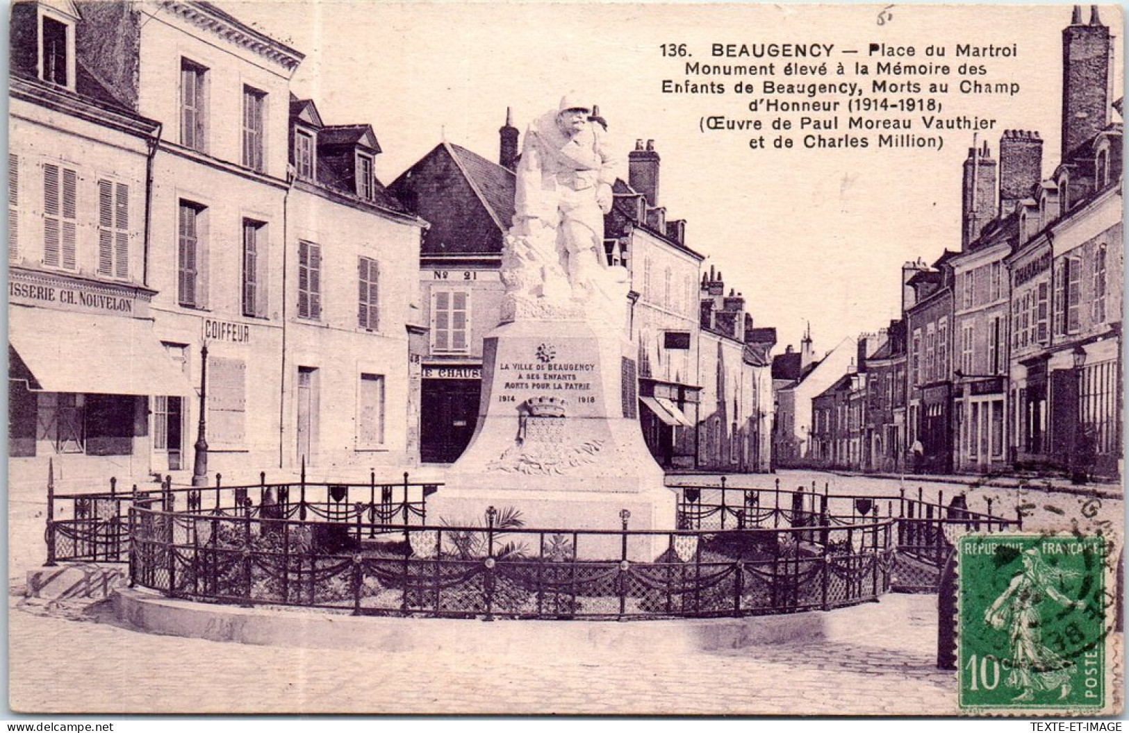 45 BEAUGENCY - Vue D'ensemble De La Place Du Martroi. - Beaugency