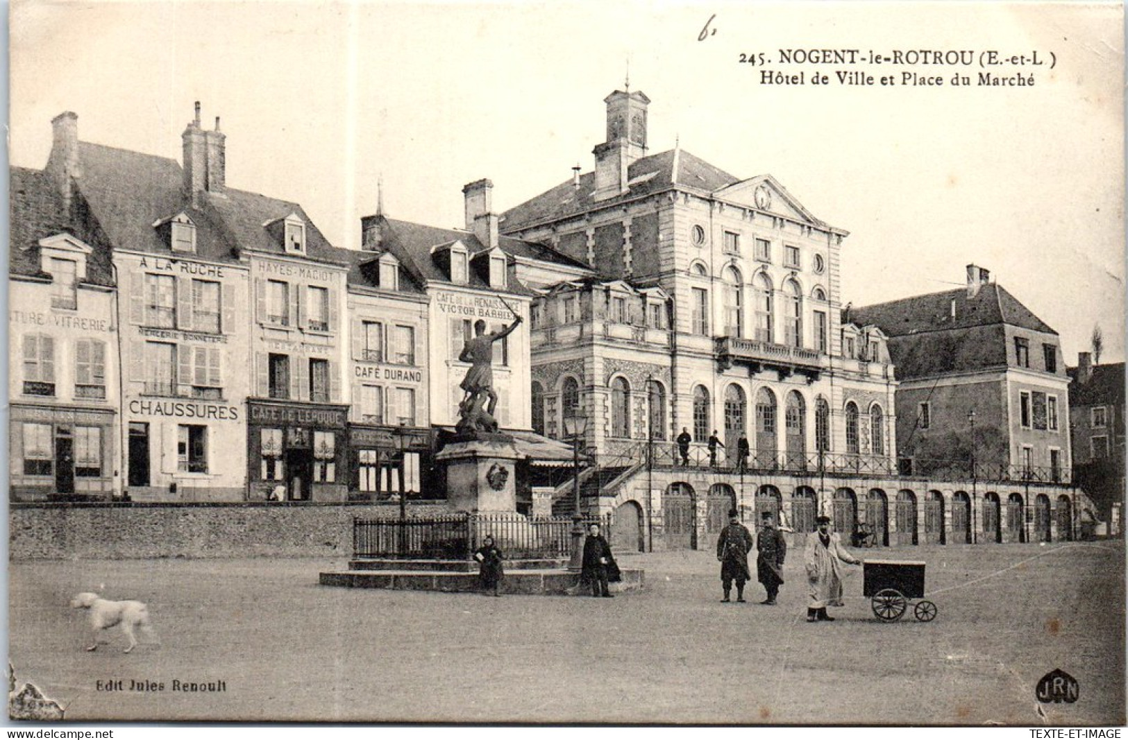 28 NOGENT LE ROTROU - Hotel De Ville Et Place Du Marche  - Nogent Le Rotrou
