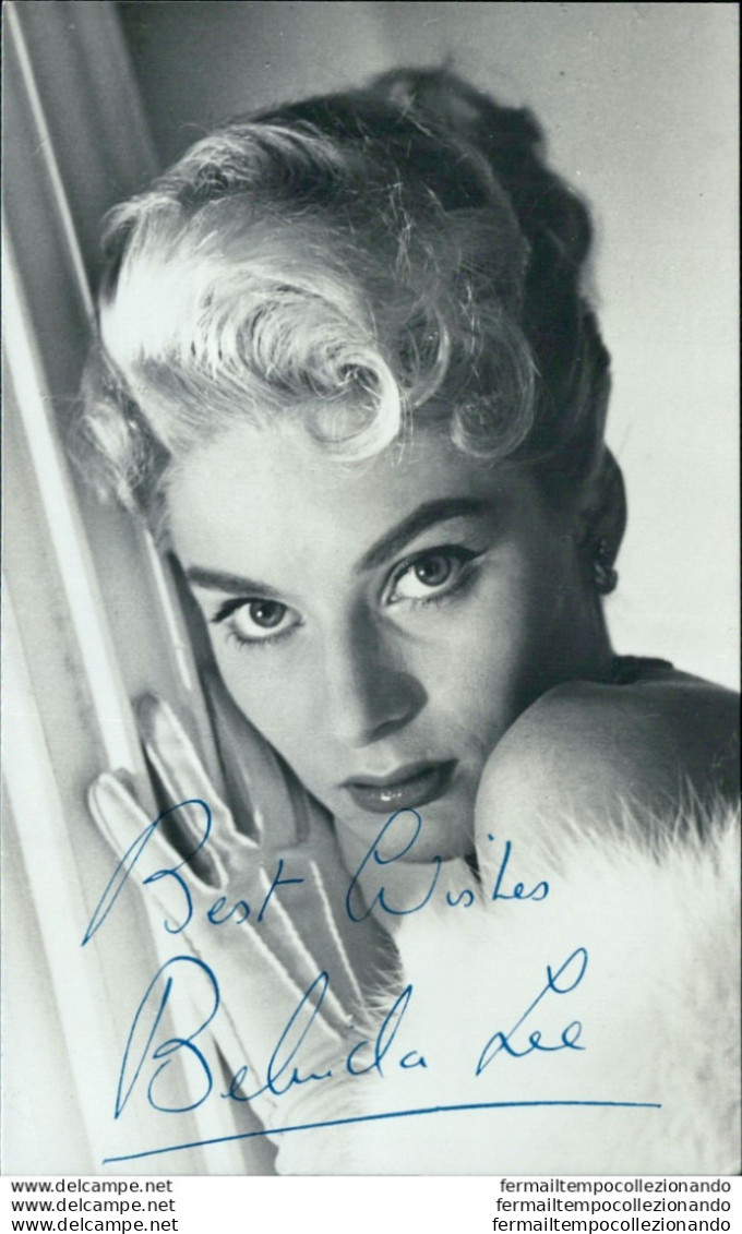 Bn342 Autografo Stampato Su Foto Di  Lee Belinda Attrice Actress - Autres & Non Classés