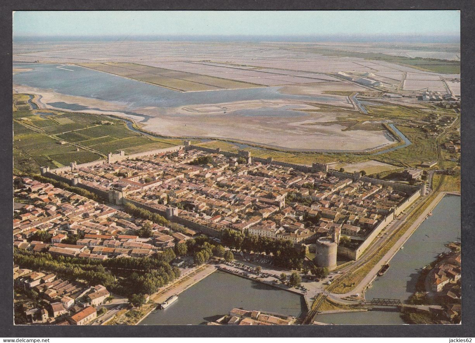 100495/ AIGUES-MORTES, Vue Aérienne - Aigues-Mortes