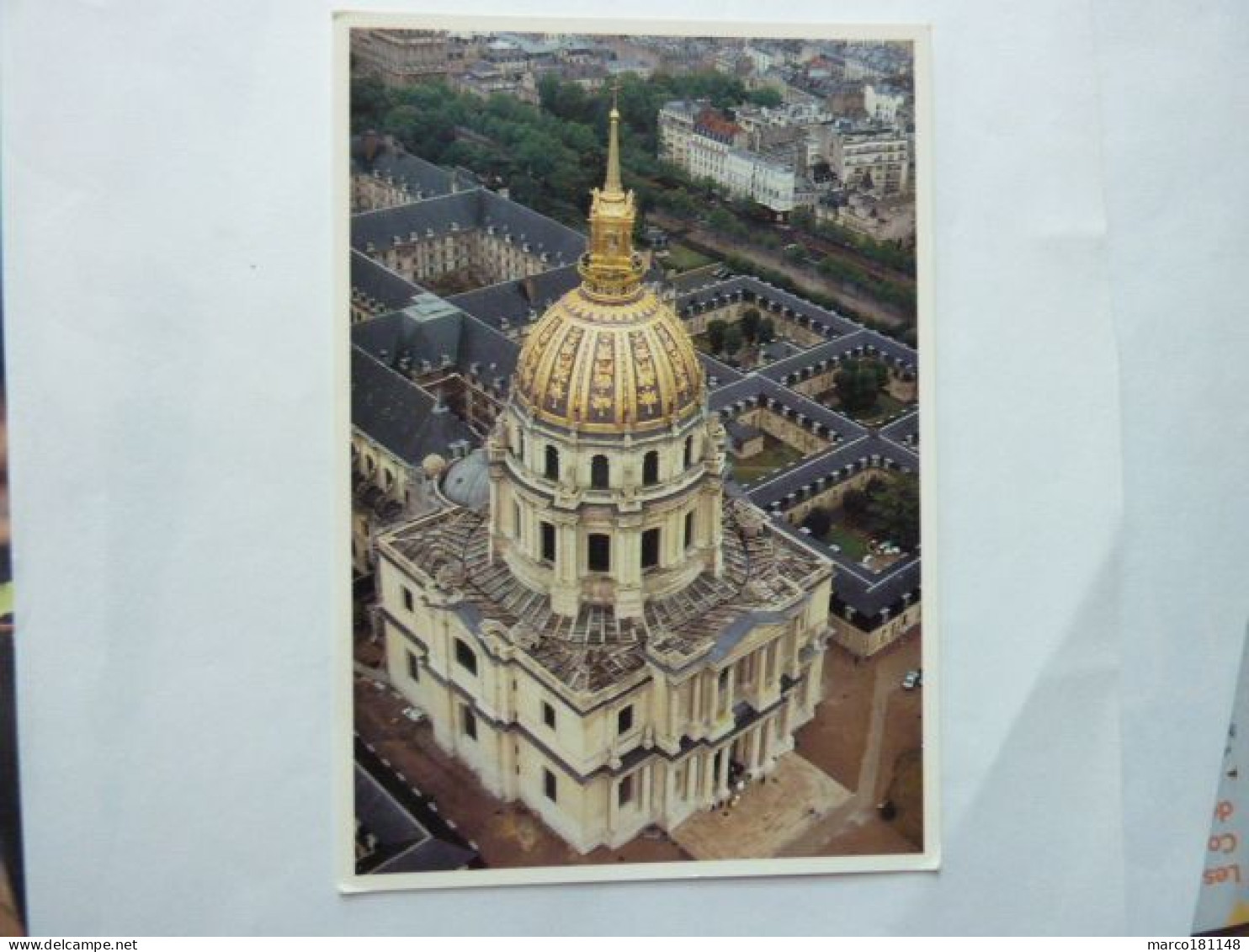 PARIS - Hôtel National Des Invalides - Vue Aérienne De L'église Du Dôme Photo Y. Arthus Bertrand - Andere Monumenten, Gebouwen