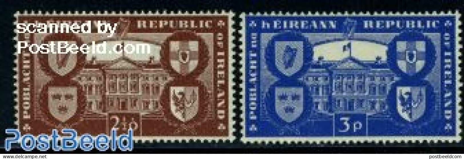 Ireland 1949 Republic Of Ireland 2v, Mint NH, History - Coat Of Arms - Unused Stamps