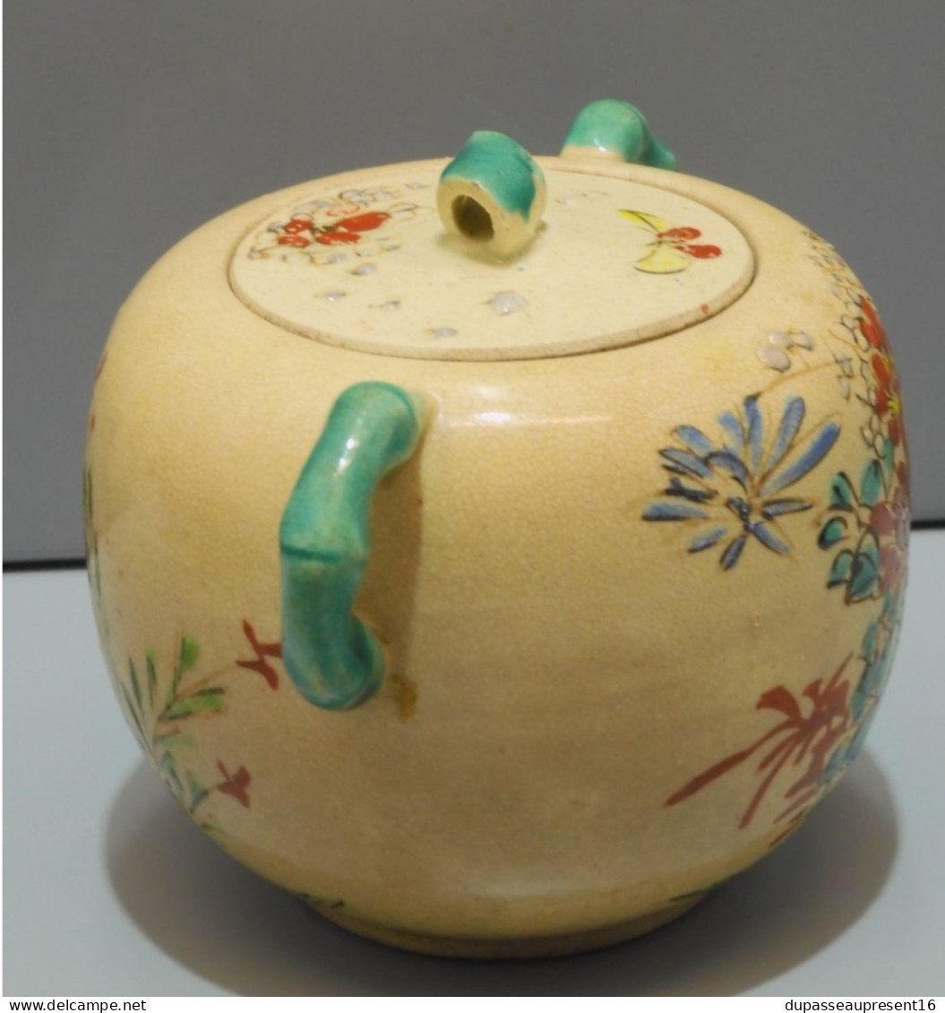 - ANCIEN POT SUCRIER Céramique SATSUMA JAPON Décor FLEURS Rehauts EMAIL    E - Arte Asiático