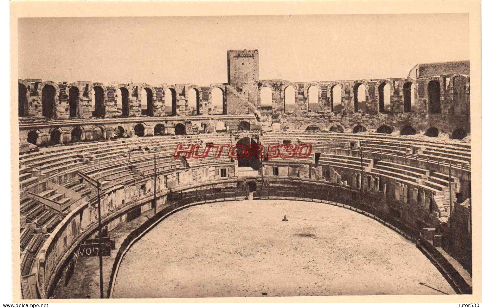 CPA ARLES - LES ARENES - Arles