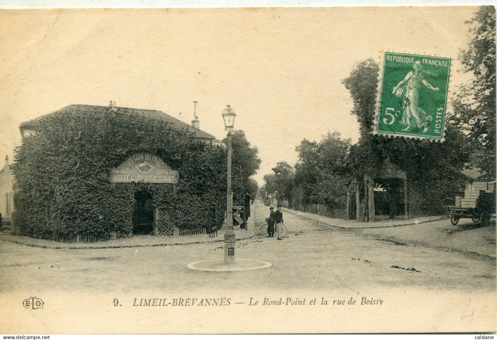 - - 94 -VAL-de-MARNE- LIMIEL-BREVANNES - Le Rond Point Et La Rue De Boissy - Limeil Brevannes