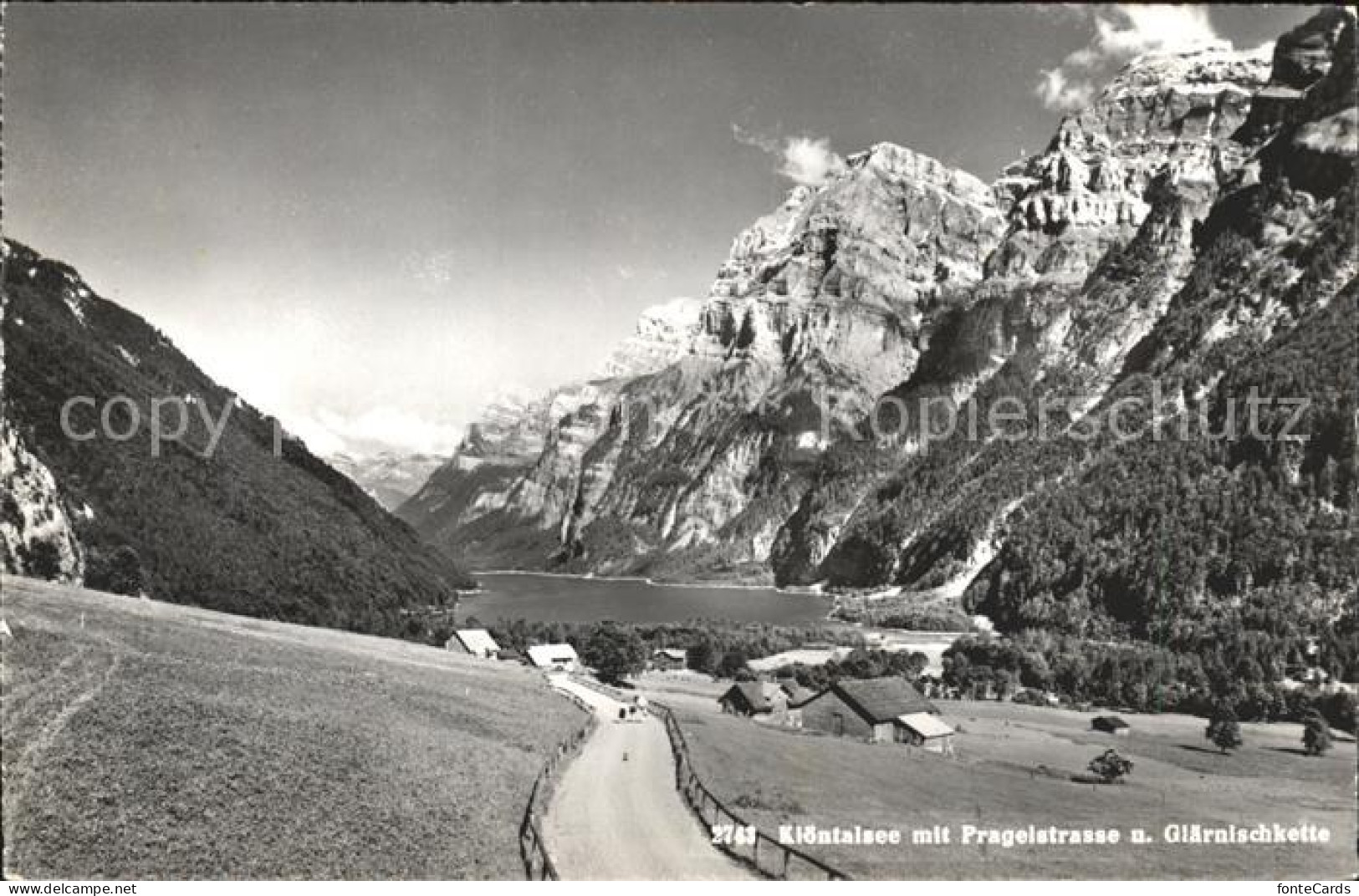 11846540 Kloentalersee Mit Pragelstrasse Und Glaernischkette Kloental - Other & Unclassified