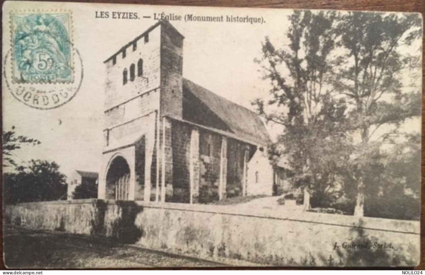 Cpa 24 Dordogne, Les Eyzies, L'Eglise Monument Historique, écrite En 1904, éd Guiraud - Les Eyzies