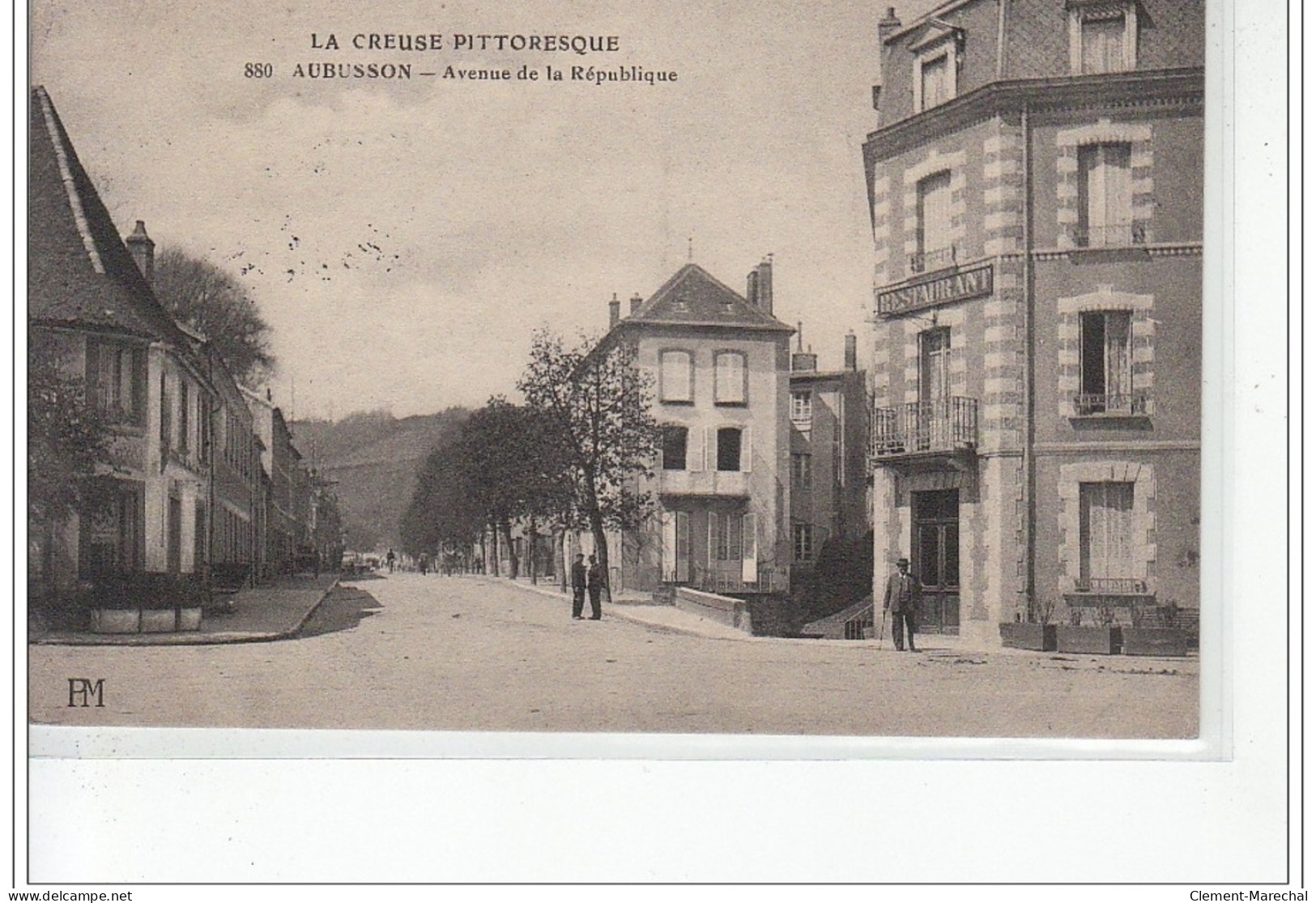 AUBUSSON - Avenue De La République - Très Bon état - Aubusson