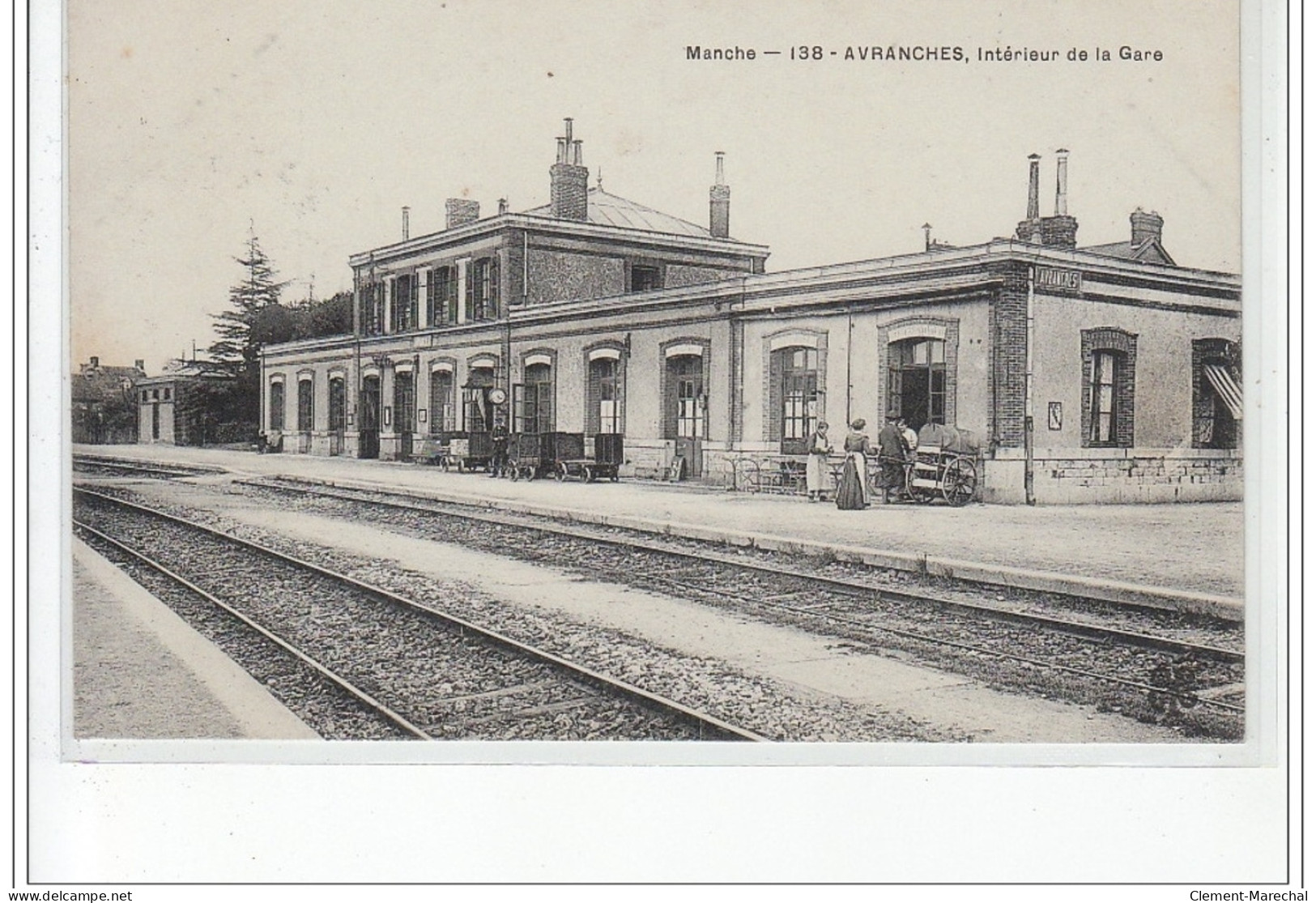 AVRANCHES - Intérieur De La Gare - Très Bon état - Avranches