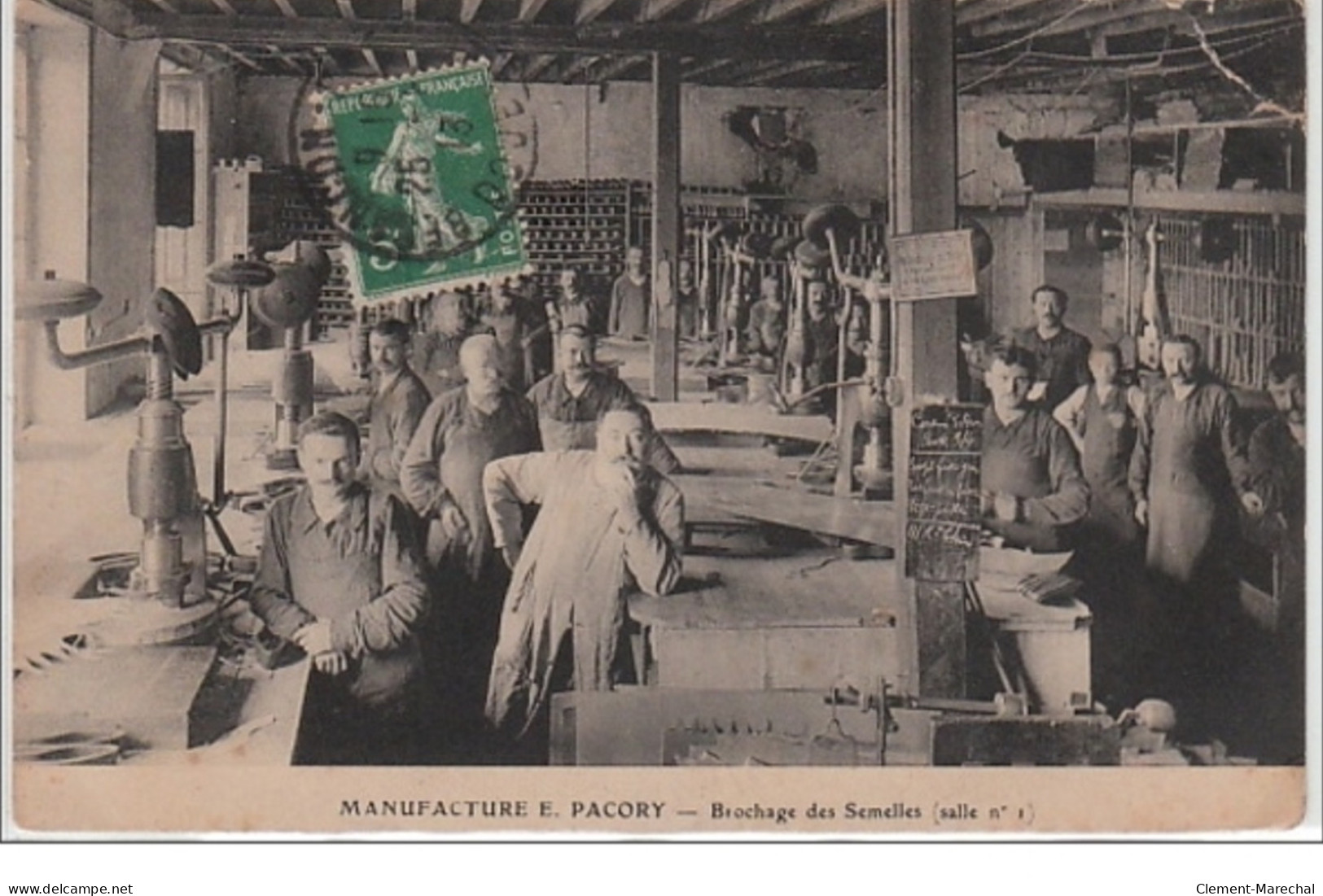 BESANCON : Fabrique De Chaussures PACORY - Le Brochage Des Semelles - état (un Coin Recollé Au Reste De La Carte) - Fougeres