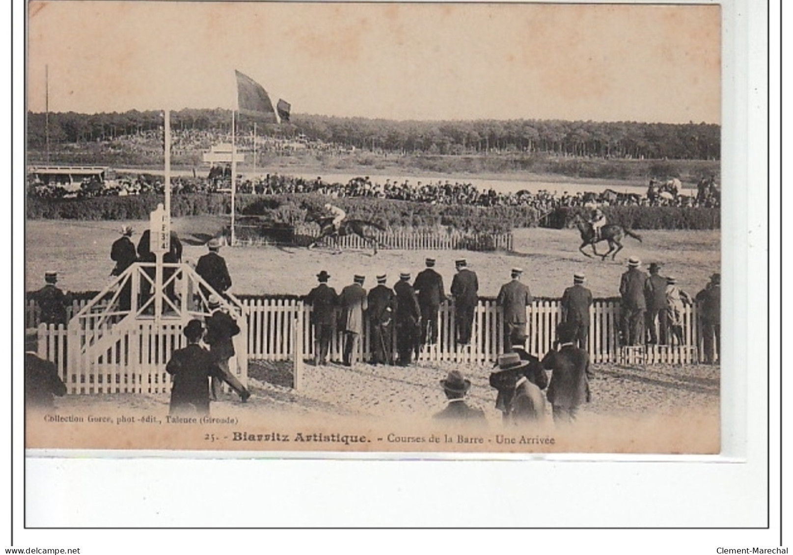 BIARRITZ Artistique - Courses De La Barre - Une Arrivée - état (traces) - Biarritz