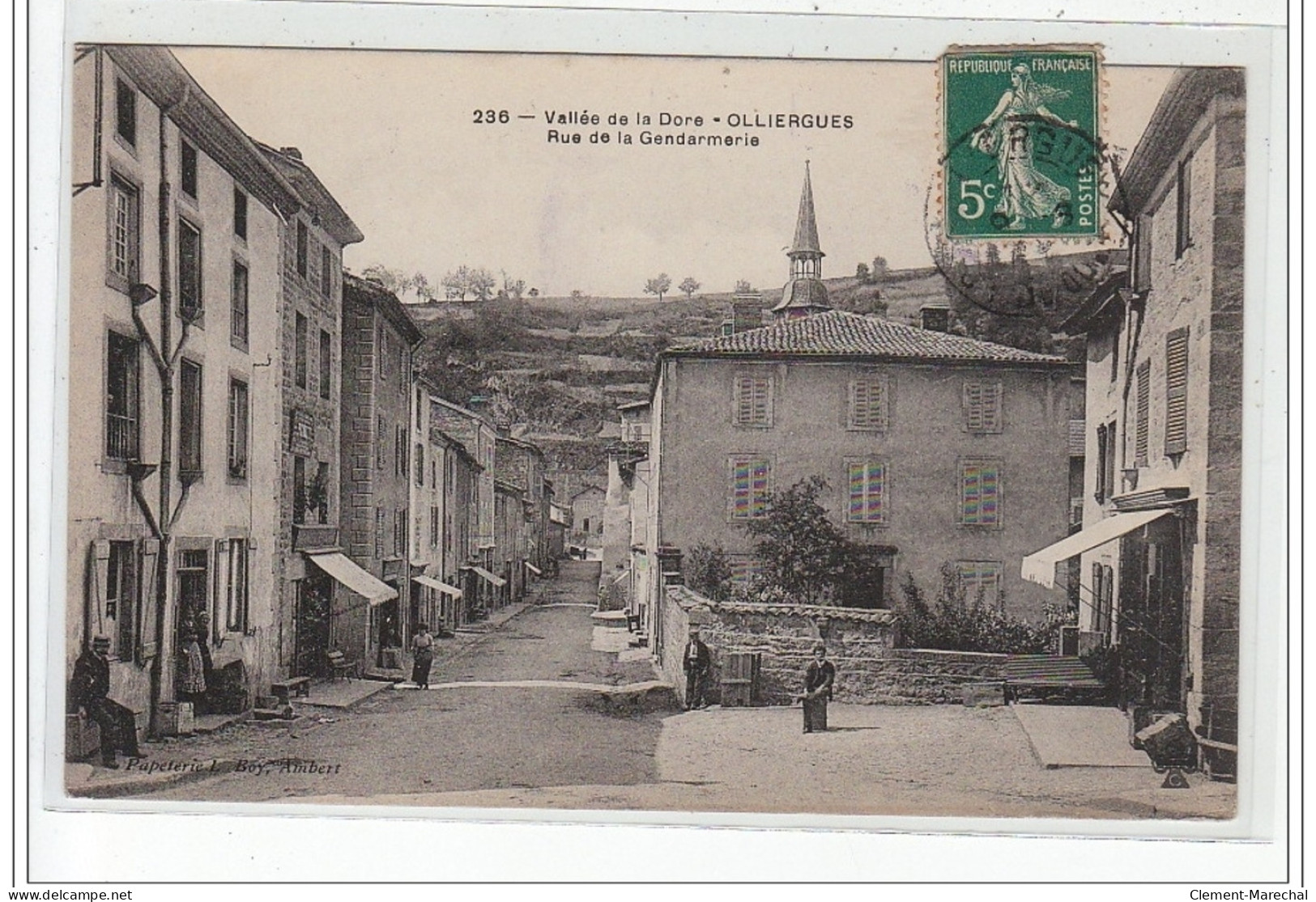 Vallée De La Dore - OLLIERGUES - Rue De La Gendarmerie - Très Bon état - Olliergues