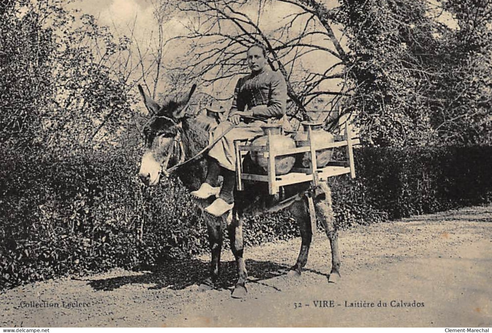 VIRE : Laitiere Du Calvados - Tres Bon Etat - Vire