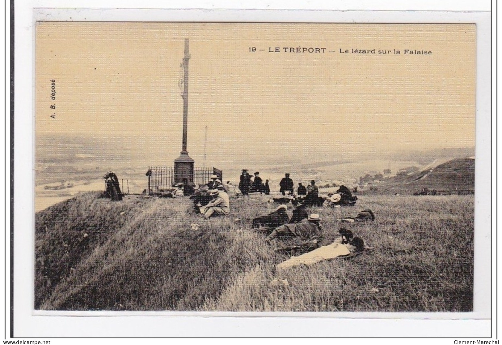 TREPORT : Le Lezard Sur La Falaise (toillée - Tres Bon Etat - Le Treport