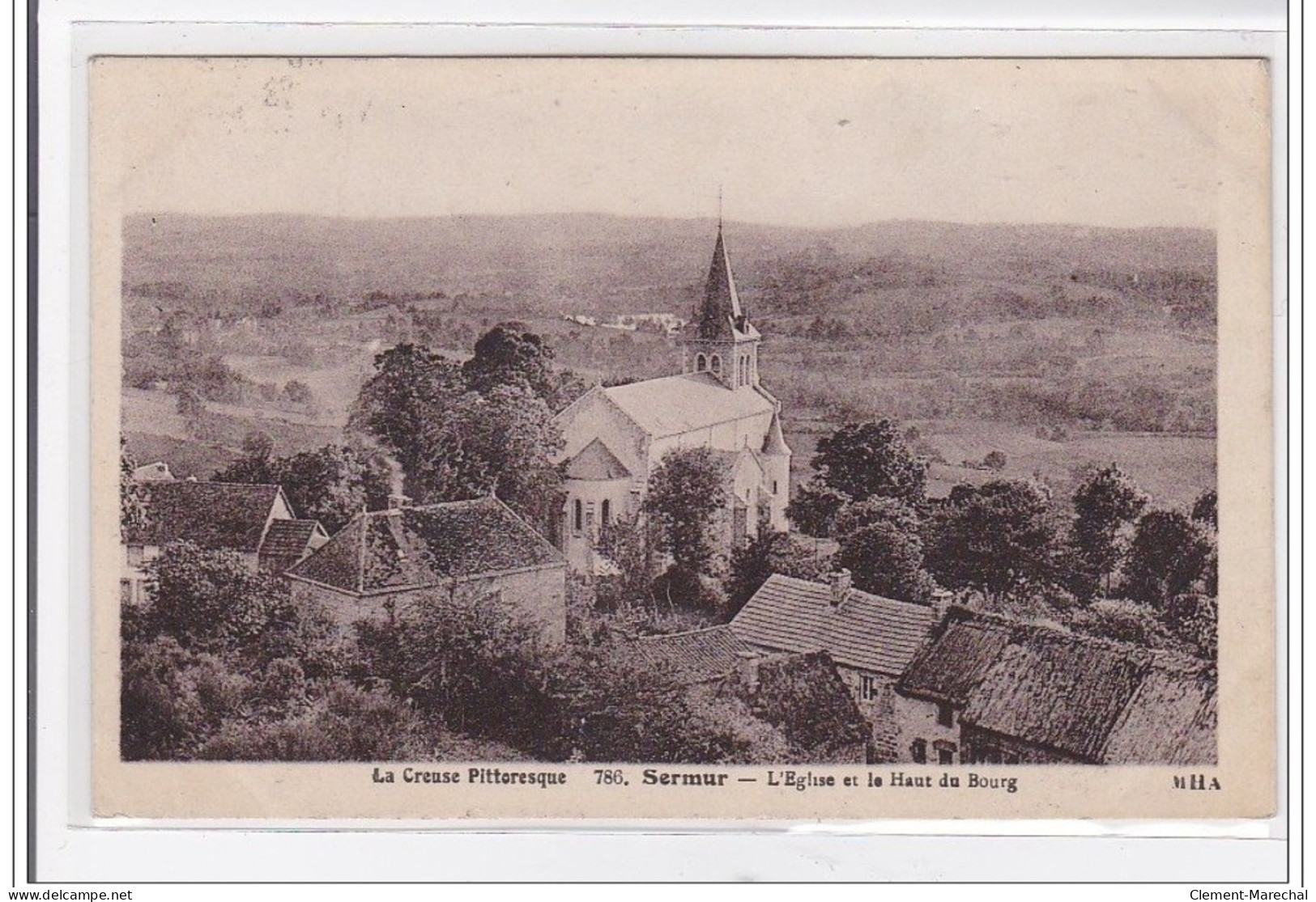 SERMUR : L'eglise Et Le Haut Du Bourg - Tres Bon Etat - Otros & Sin Clasificación