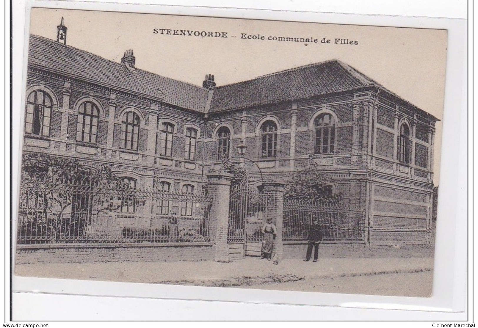 STEEVOORDE : Ecole Communale De Filles - Tres Bon Etat - Steenvoorde