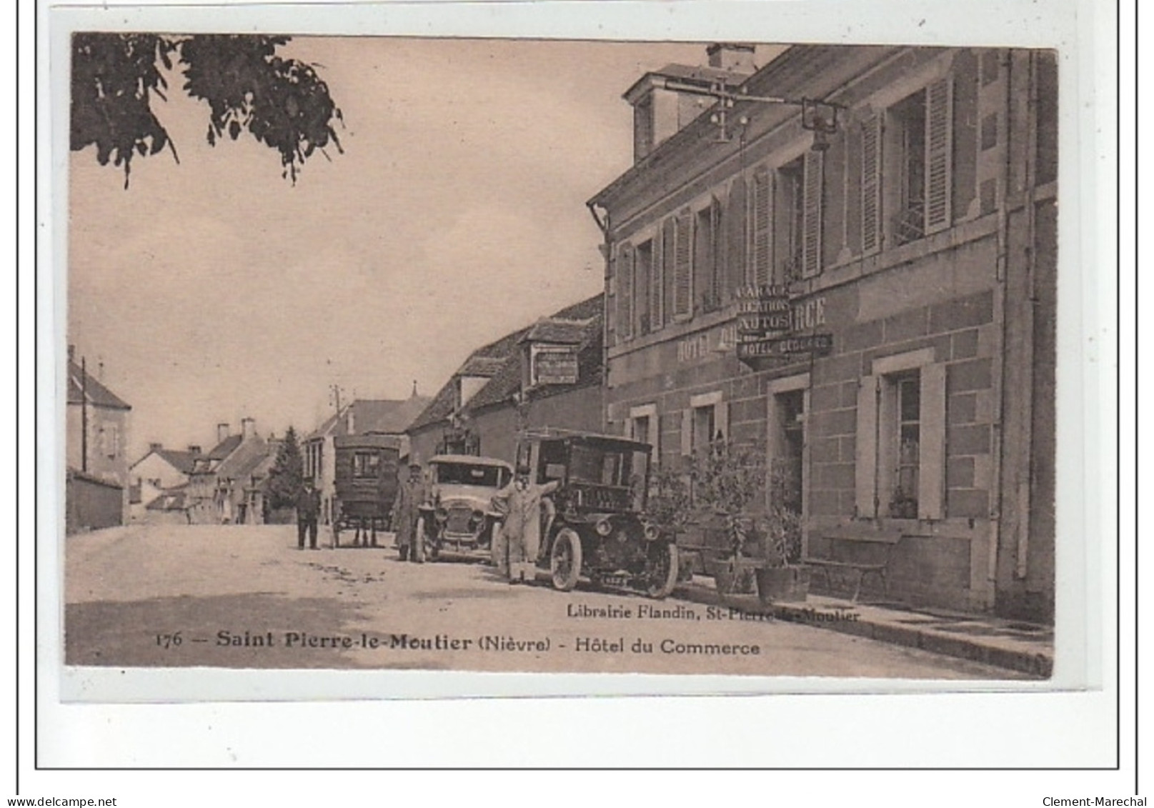 SAINT PIERRE LE MOUTIER - Hôtel Du Commerce - Très Bon état - Saint Pierre Le Moutier