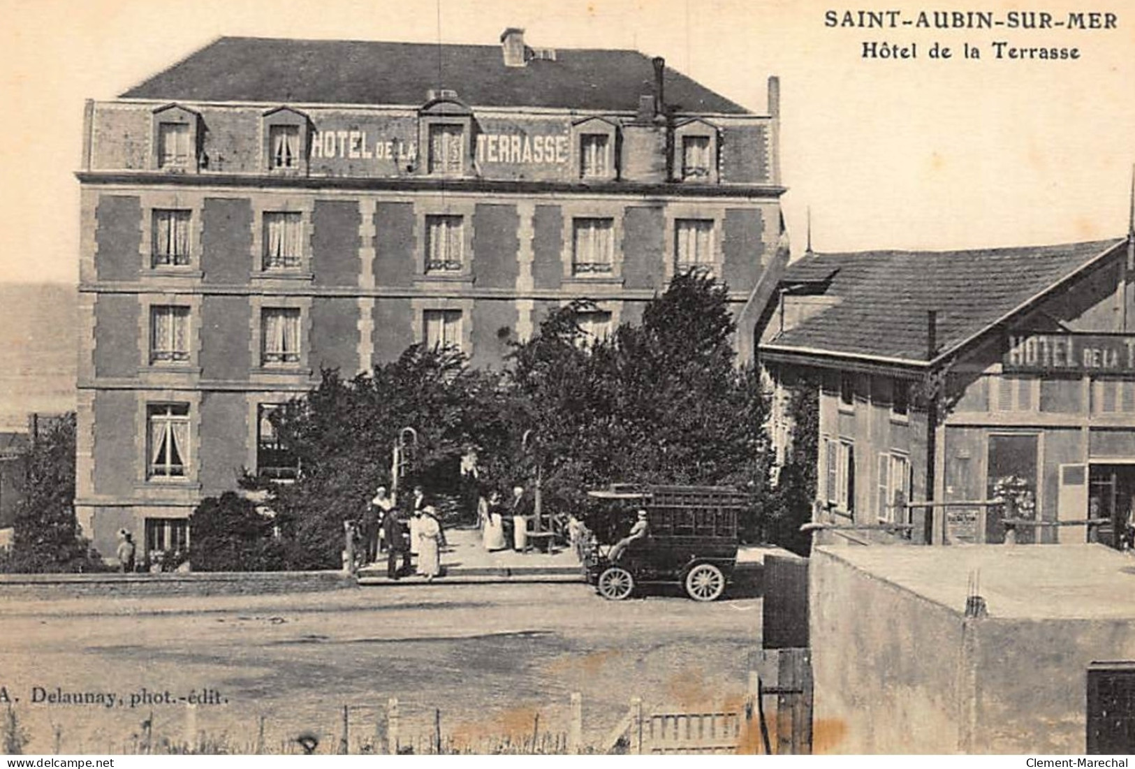SAINT-AUBIN-sur-MER : Hotel De La Terrasse, Autobus - Tres Bon Etat - Saint Aubin