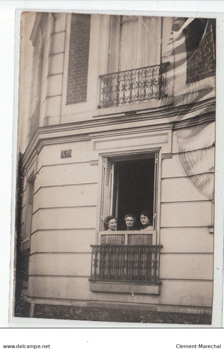 SAINT MAUR - CARTE PHOTOS - Trois Femmes Rez-de-chaussée D'un Immeuble - Très Bon état - Saint Maur Des Fosses