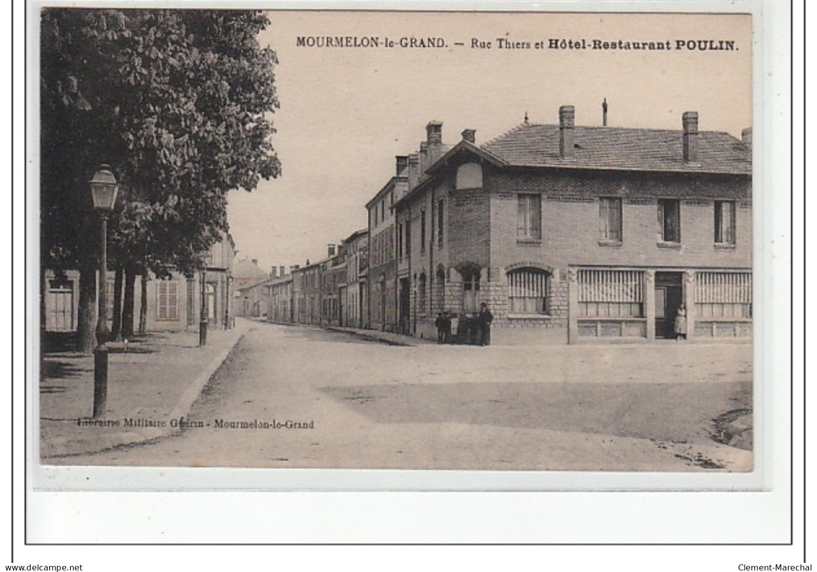 MOURMELON LE GRAND - Rue Thiers Et Hôtel-Restaurant Poulin - Très Bon état - Mourmelon Le Grand