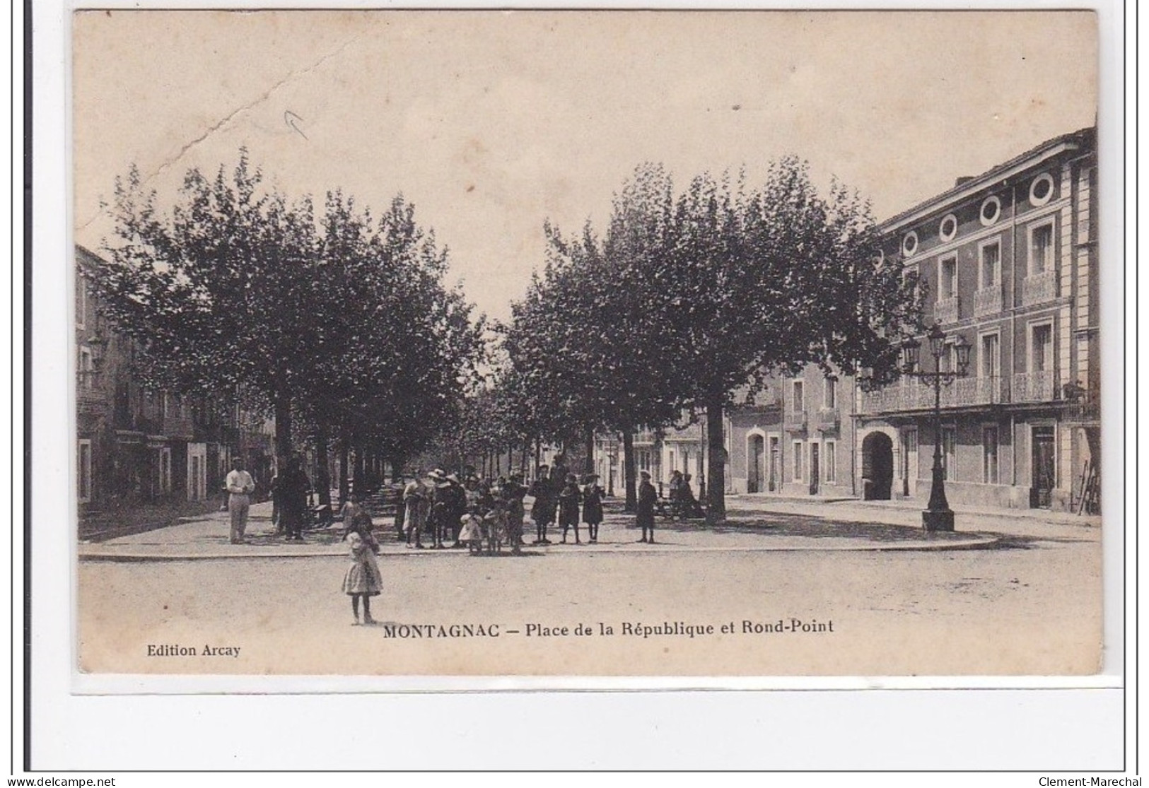 MONTAGNAC : Place De La Republique Et Rond-point - Etat - Montagnac