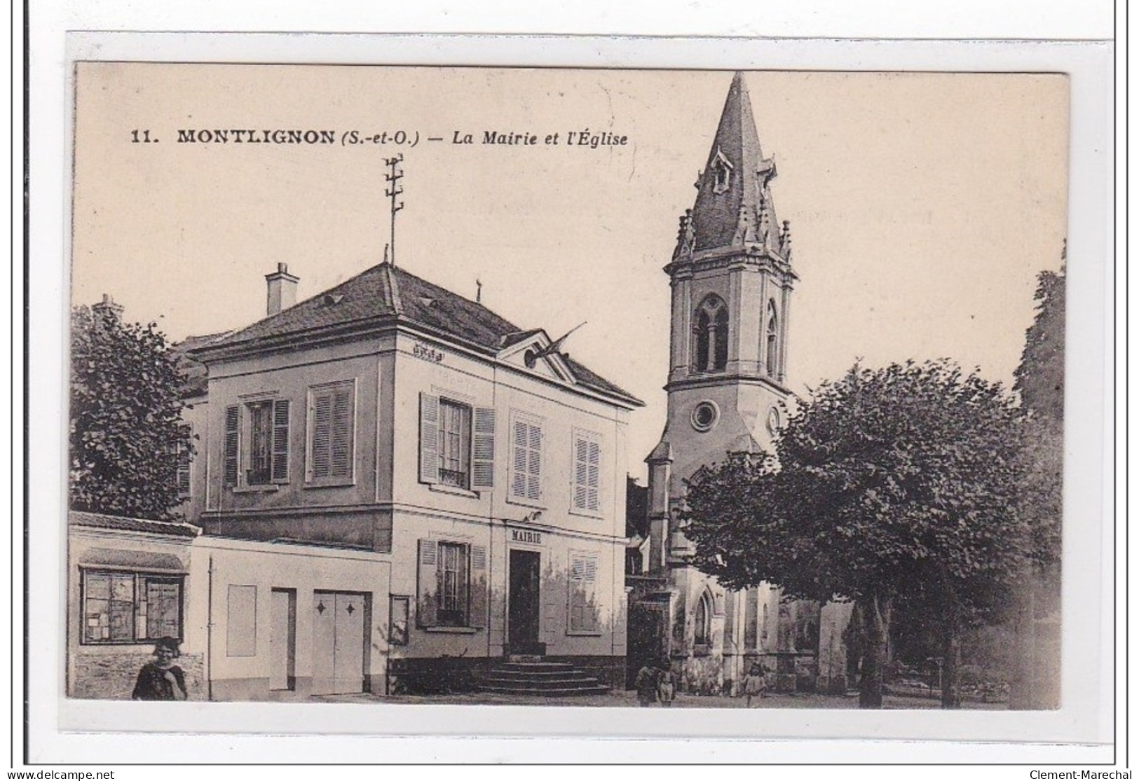 MONTLIGNON : La Mairie Et L'eglise - Tres Bon Etat - Montlignon
