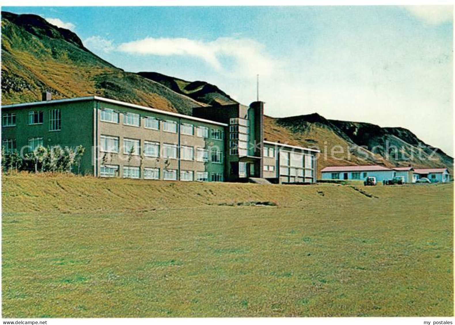 73631911 Skogar Secondary Boarding School Skogar - IJsland