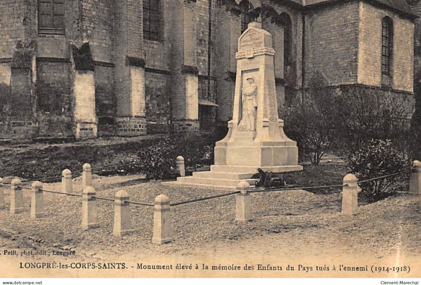 LONGPRE-les-CORPS-SAINTS : Monument élevé à La Mémoire Des Enfants Du Pays Tués à L'ennemi - Etat - Andere & Zonder Classificatie