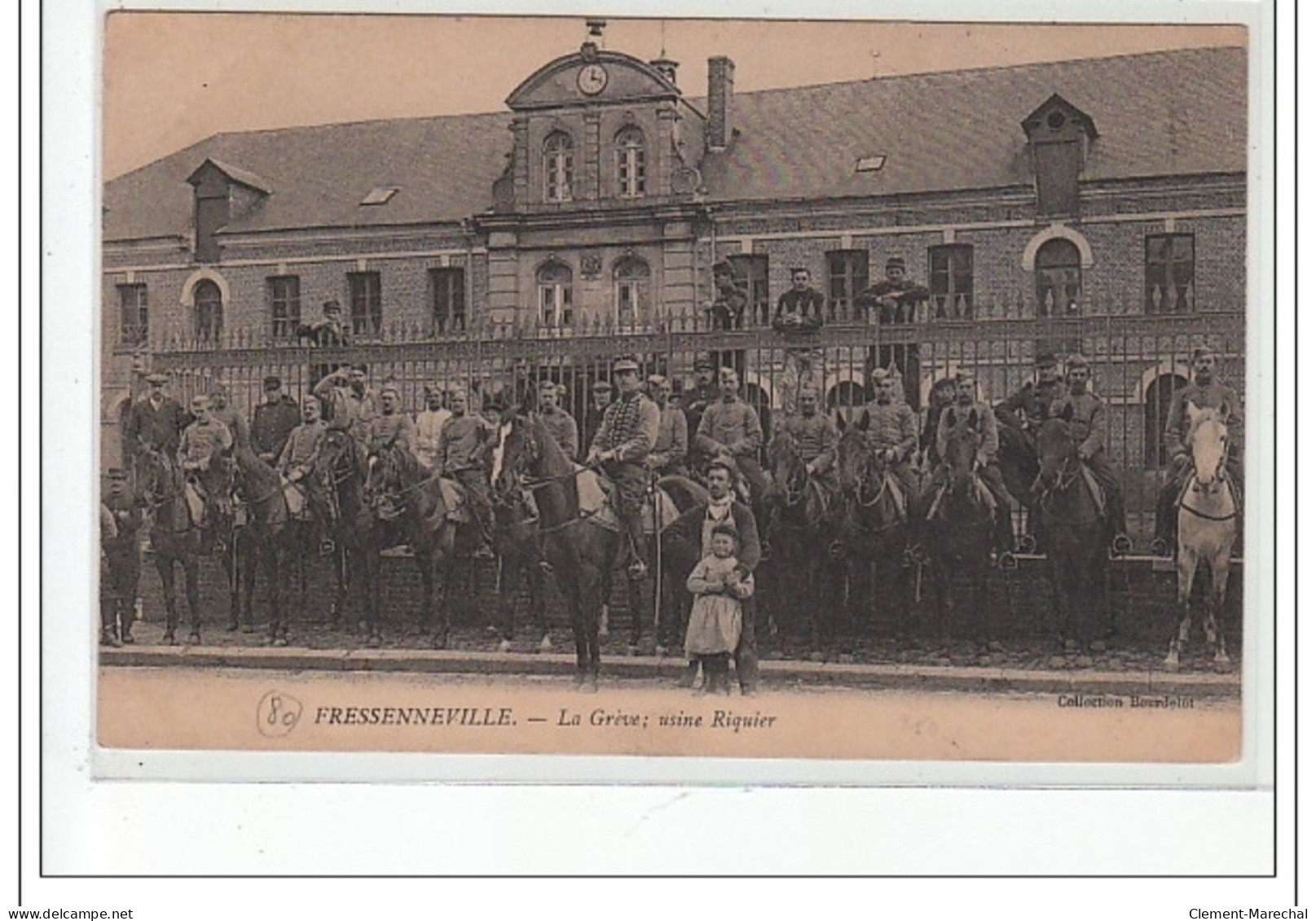 FRESSENNEVILLE - La Grève - Usine Riquier - état (partiellement Décollée) - Sonstige & Ohne Zuordnung