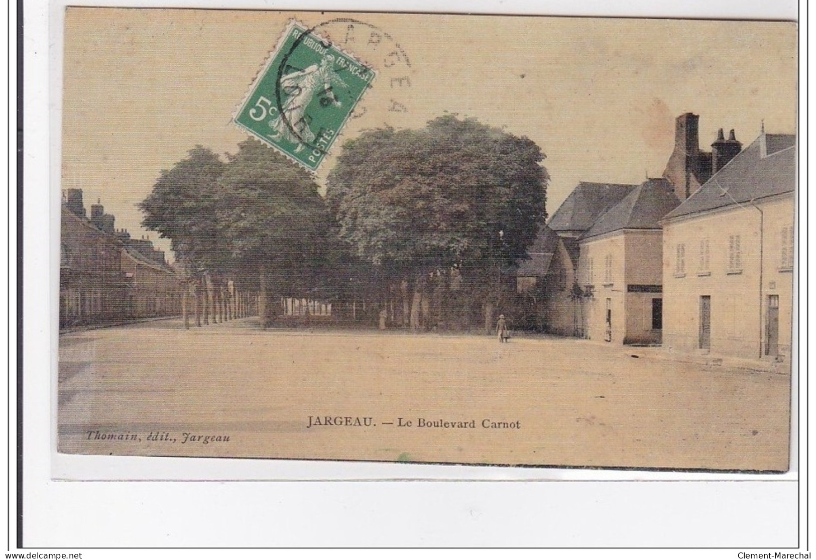 JARGEAU : Le Boulevard Carnot - Tres Bon Etat - Jargeau